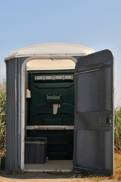 Best Luxury portable toilet rental  in Venetian Vlage, IL
